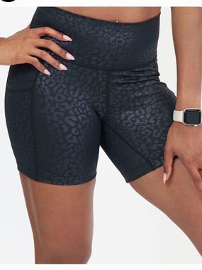 CVG 5” length shorts Brand New sz Small